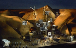 <!--:es-->La Fura dels Baus estrena “Aida” en Verona<!--:-->