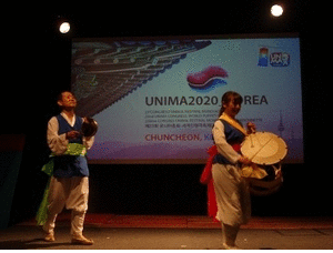 <!--:es-->Corea pone el listón alto y la delegación catalano-valenciana conquista la noche. Última hora: Indonesia gana y se lleva el Congreso Unima 2020<!--:-->
