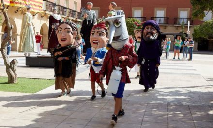 OLEICO DE BELCHITE, alquimia titiritera en Belchite con el Teatro de Medianoche. Exposición de fotografías