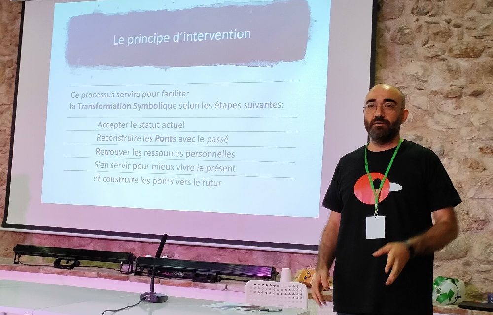 Curso ‘Títeres y Transformación Simbólica’ con Karim Dakroub: un modelo psicosocial para trabajar con refugiados y personas traumatizadas por la violencia y el acoso