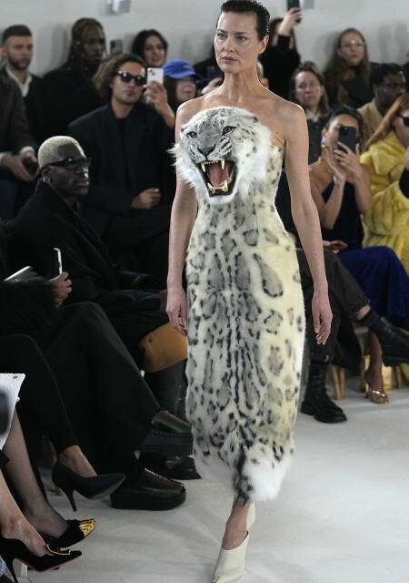 <strong>EL ARTE DE LOS TÍTERES Y LA SEMANA DE LA MODA DE PARÍS: ENERO 2023. Por Damià Barbany</strong>