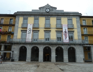 <!--:es-->El TOPIC de Tolosa recibe el Premio Pelegrín del Teatro Arbolé de Zaragoza<!--:-->