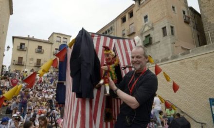 Muere Rod Burnett, titiritero inglés, Professor of Punch and Judy