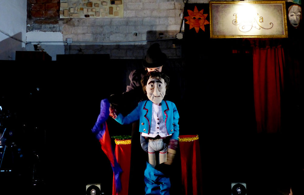 Nace La Bayka, en Hospitalet del Llobregat, nuevo espacio-taller de Marionetas y otras artes vecinas