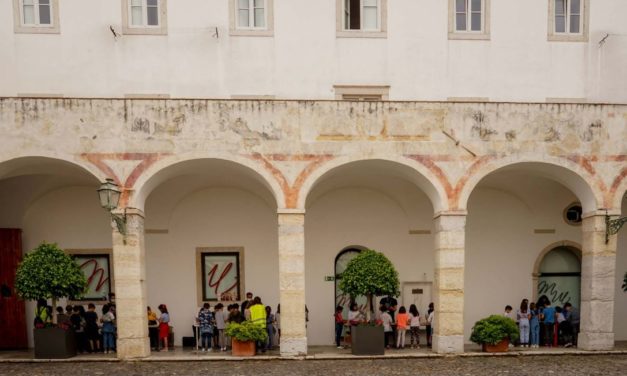 La sede del Museu da Marioneta de Lisboa, el Convento das Bernardas, antes y hoy