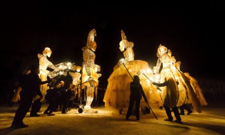 Noticias TOPIC: ‘Lumen, una historia de amor’, marionetas gigantes en Tolosa