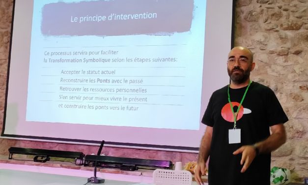 Curso ‘Títeres y Transformación Simbólica’ con Karim Dakroub: un modelo psicosocial para trabajar con refugiados y personas traumatizadas por la violencia y el acoso