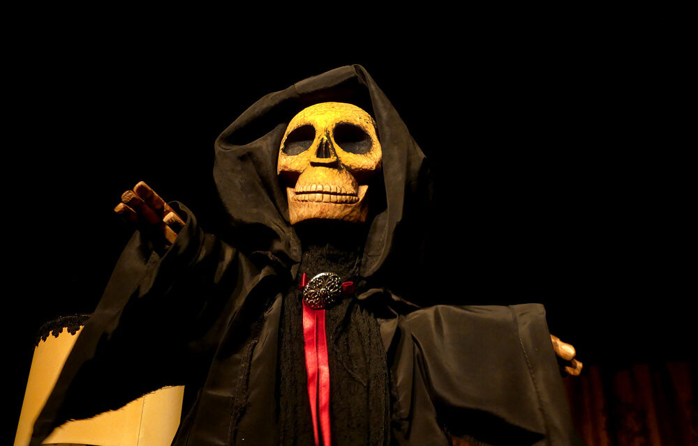 Tonino Murro de Is Mascareddas: la Muerte habló en la Casa-Taller de Marionetas de Pepe Otal