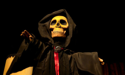 Tonino Murro de Is Mascareddas: la Muerte habló en la Casa-Taller de Marionetas de Pepe Otal