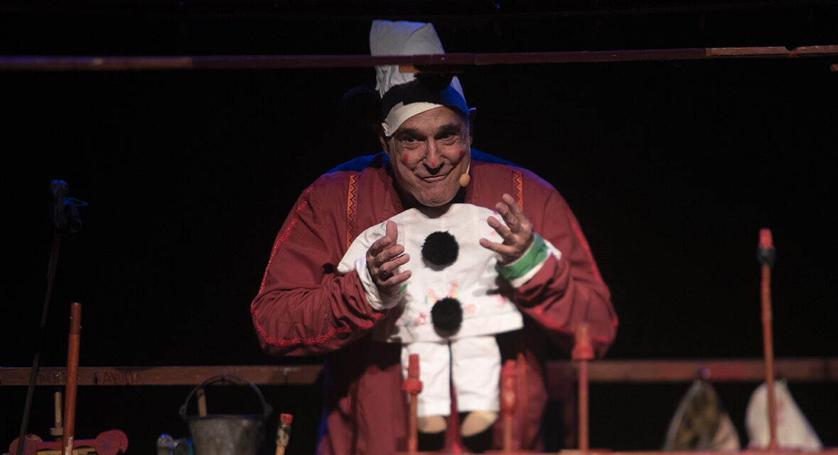 REFLEXIONES DESDE MI SOFA, por Enkarni Genua. Titirijai 2025, TOPIC Tolosa