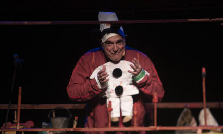 REFLEXIONES DESDE MI SOFA, por Enkarni Genua. Titirijai 2025, TOPIC Tolosa