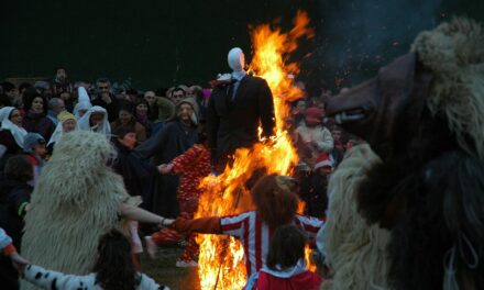 MÁSCARAS, MUÑECOS Y ACCIÓN TEATRAL EN EL CARNAVAL DE ZALDUONDO. Por Felipe Garduño