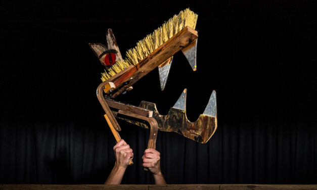 ‘LA TIERRA DE ALVERGÓNZALEZ’, de TITIRITEROS DE BINEFAR. EL SENTIR Y EL SABER POPULAR. Por Esteban Villarrocha Ardisa