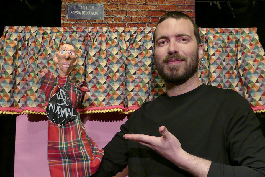 ‘Poesía de Navaja’, de Samuel Eskri, en el Taller de Marionetas de Pepe Otal