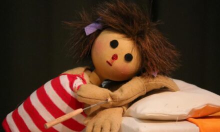 ‘Cleo y el mar’, de Hilando Títeres, en La Puntual