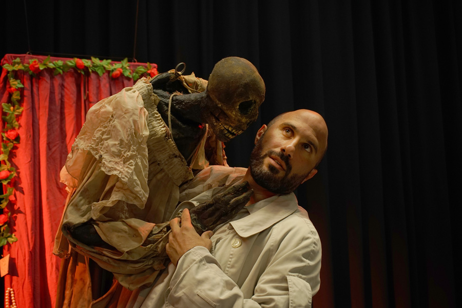 I – Ròmbic 2026: ‘Dones i Mans’ y ‘Proyecto Frankenstein’
