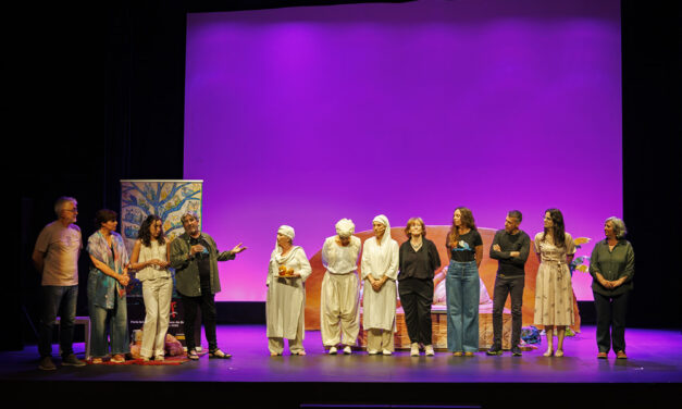 Búho Teatro, la compañía de títeres reconocida con el Premio “El Farolito” 2026. Por Francisco J. Cornejo
